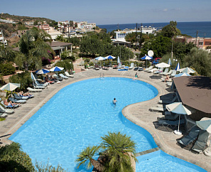 Dolfin Liza Mary