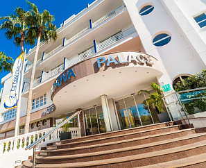 Globales Palmanova Palace