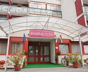 MAJERIK HOTEL