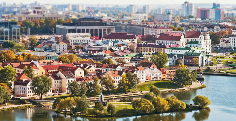 We welcome you to visit the unique country in the center of Europe.