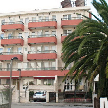 Apart Hotel Radjenovic 4*