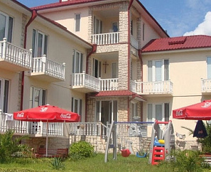 RIVIERA UREKI